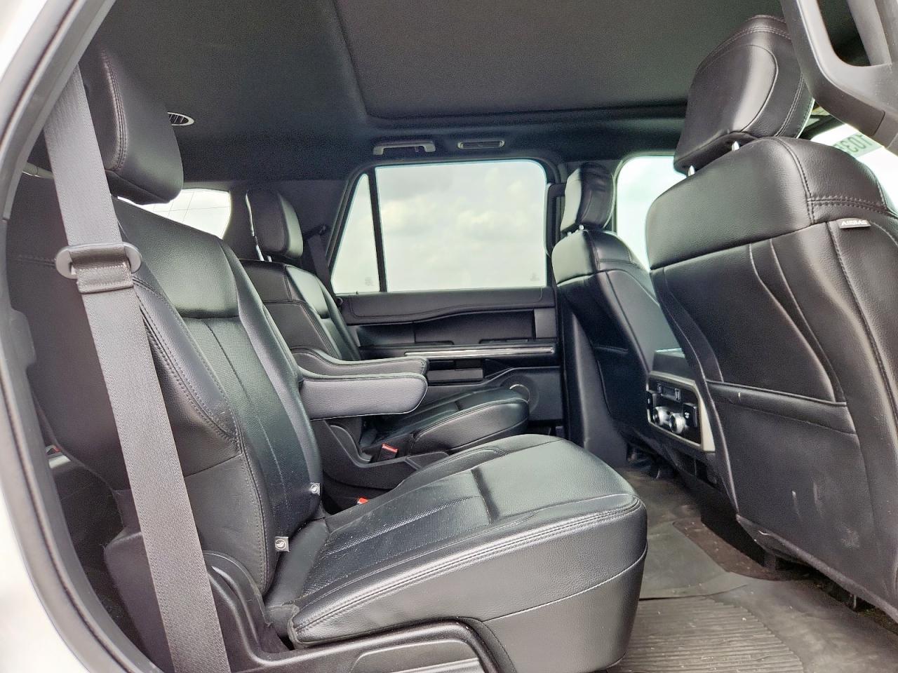 2020 Ford Expedition Xlt VIN: 1FMJU1JT4LEA73334 Lot: 63410355