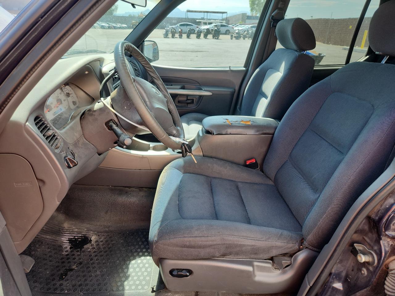 2002 Ford Explorer Sport Trac VIN: 1FMZU67E22UB26223 Lot: 65732965