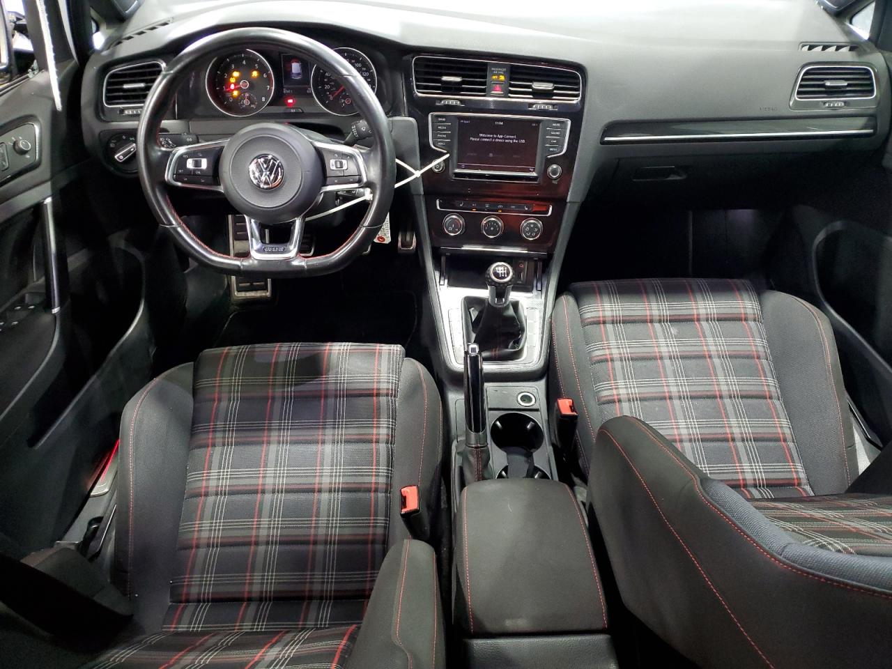 3vw5t7au2hm043476 3VW5T7AU2HM043476 2017 Volkswagen Gti S
