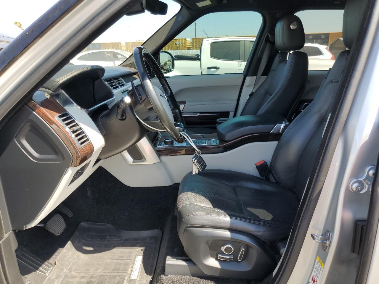 SALGS2FK1HA320598 2017 Land Rover Range Rover Hse