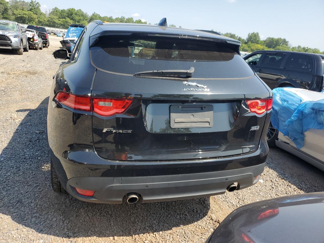 sadcl2fx0ka607442 SADCL2FX0KA607442 2019 Jaguar F-Pace R - Sport