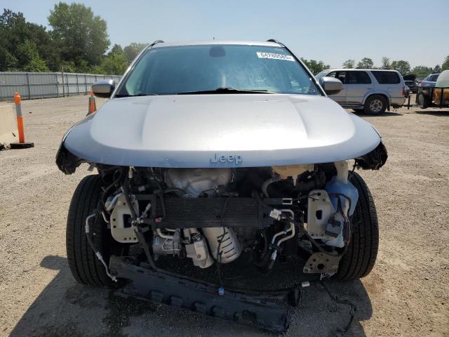  JEEP COMPASS 2018 Srebrny