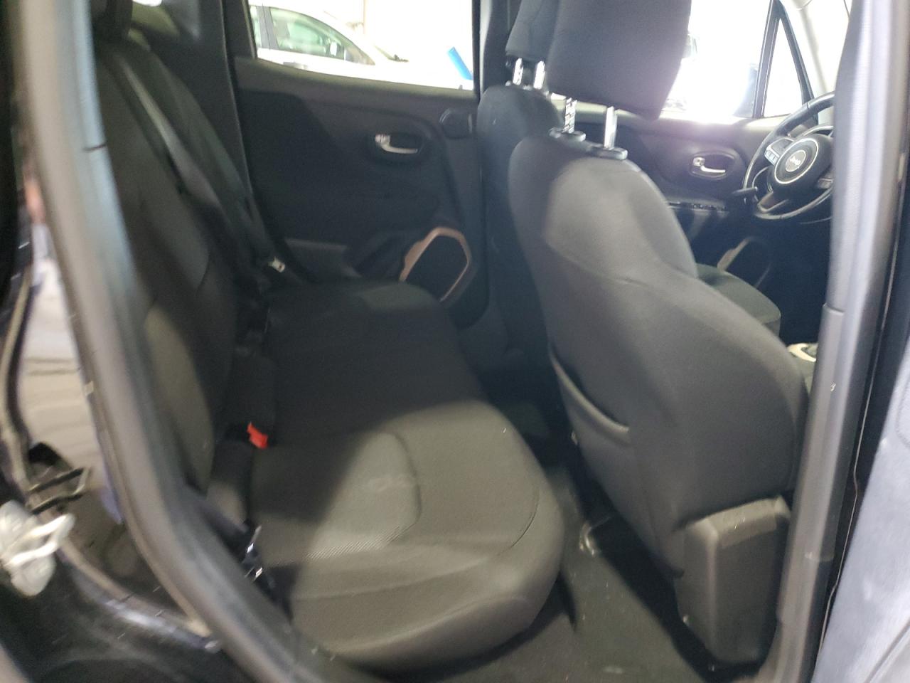 2015 Jeep Renegade Latitude VIN: ZACCJABT2FPB35541 Lot: 63468725