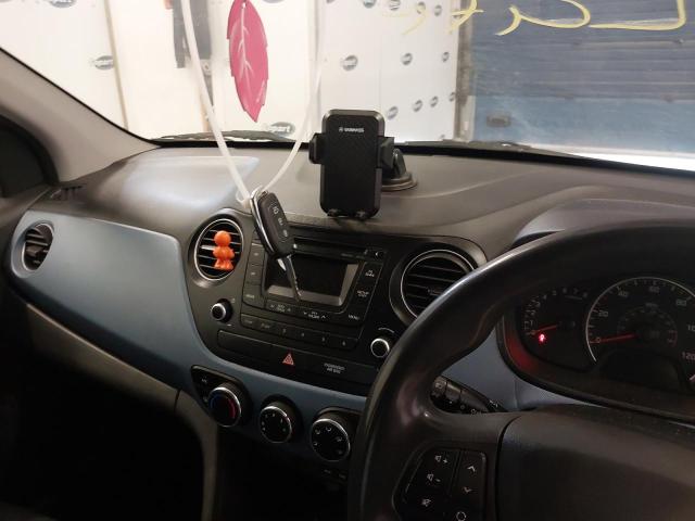 2016 HYUNDAI I10 SE