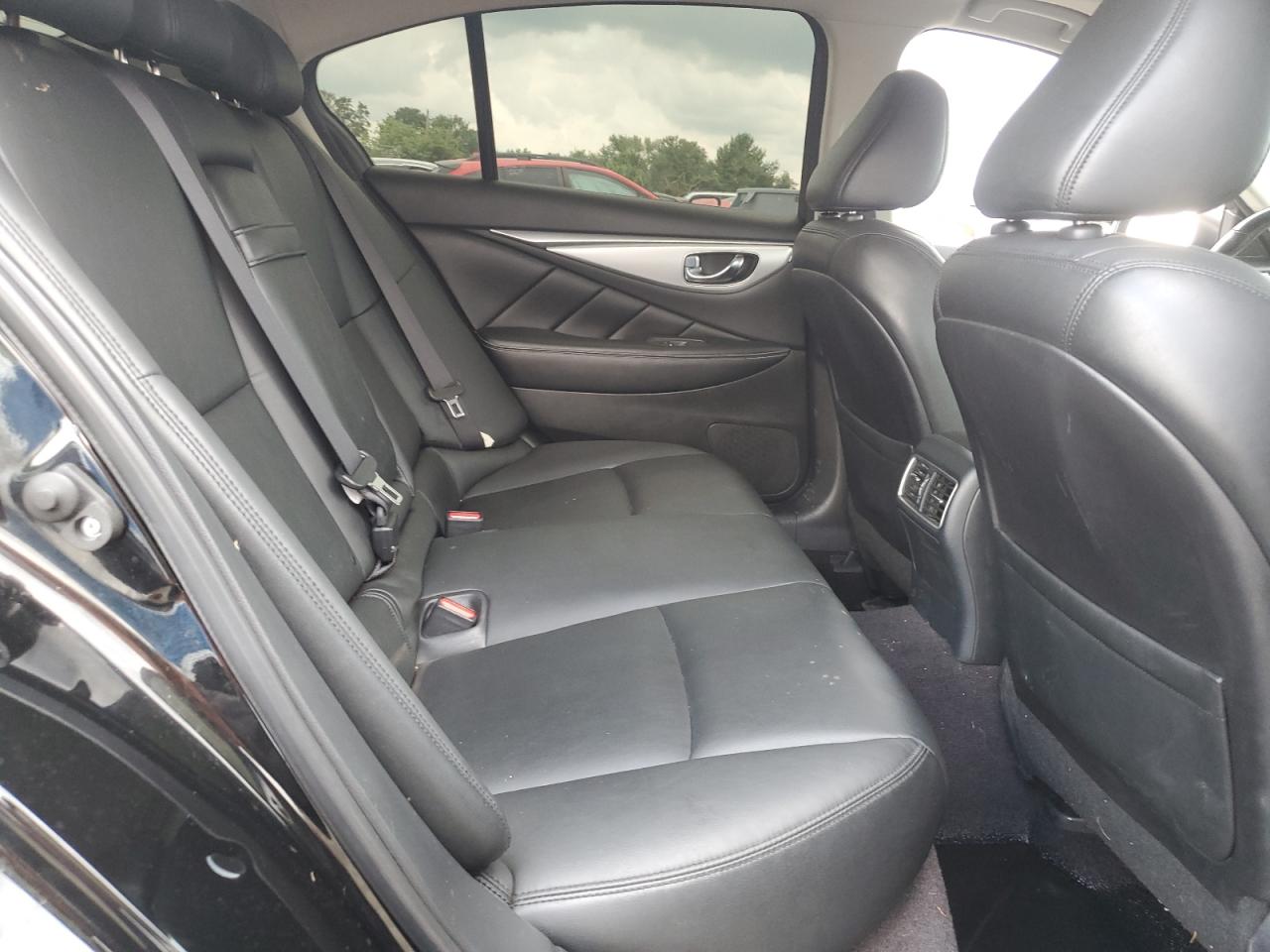 2019 Infiniti Q50 Luxe VIN: JN1EV7AR6KM593102 Lot: 63621365