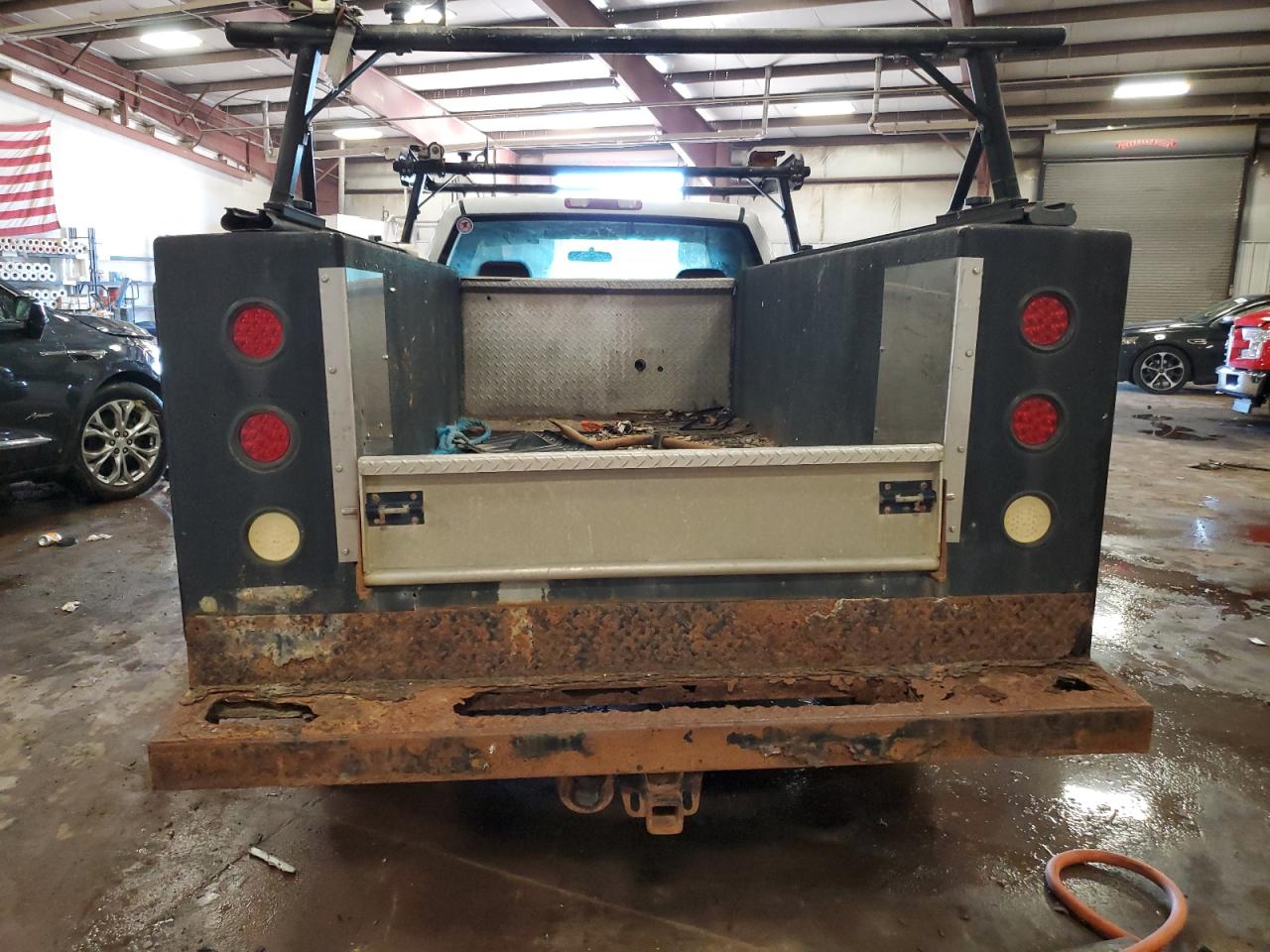 2006 GMC Sierra K2500 Heavy Duty VIN: 1GTHK24236E117877 Lot: 61779755