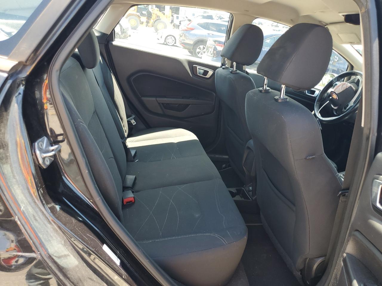 2015 Ford Fiesta Se VIN: 3FADP4BJ2FM126690 Lot: 62992325