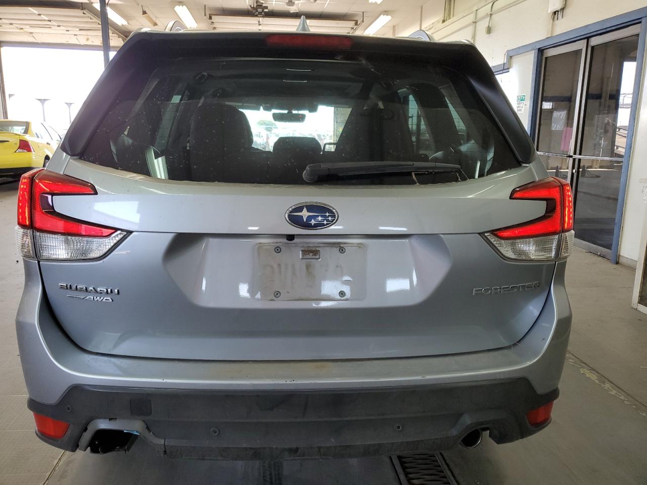 2020 Subaru Forester Limited VIN: JF2SKAUC5LH588076 Lot: 63333775