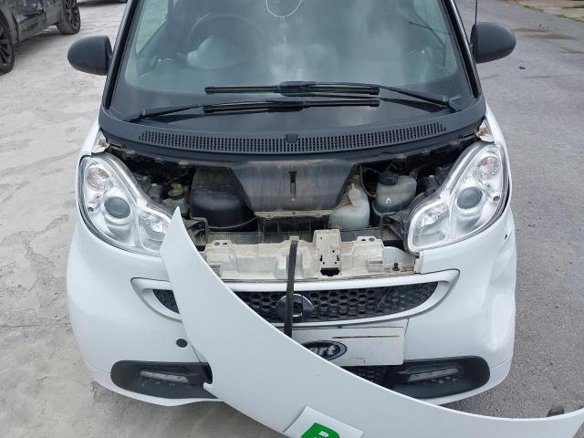 2013 SMART FORTWO COUPE EDITION21