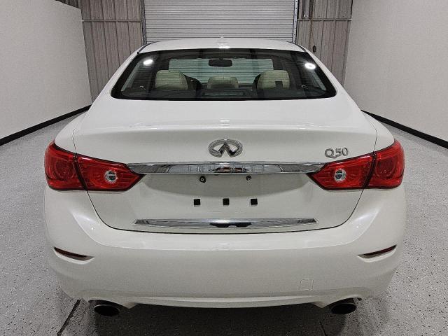  INFINITI Q50 2016 Белы