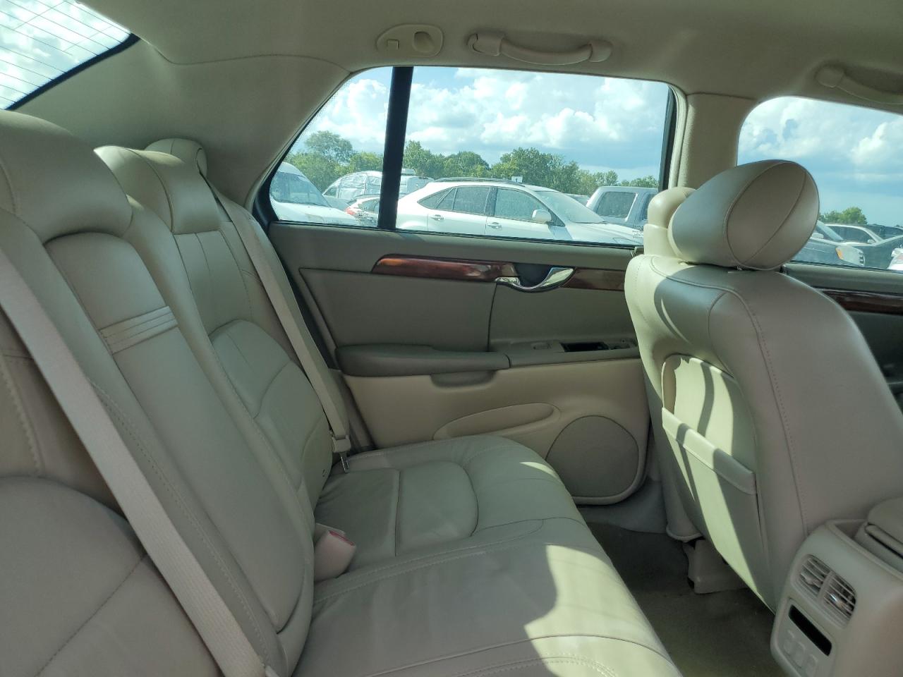 2005 Cadillac Deville VIN: 1G6KD54Y25U196181 Lot: 64213725