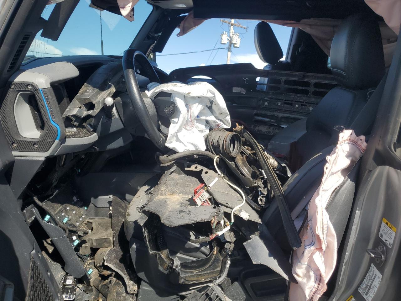 2021 Ford Bronco Base VIN: 1FMDE5AP1MLB01995 Lot: 64506325