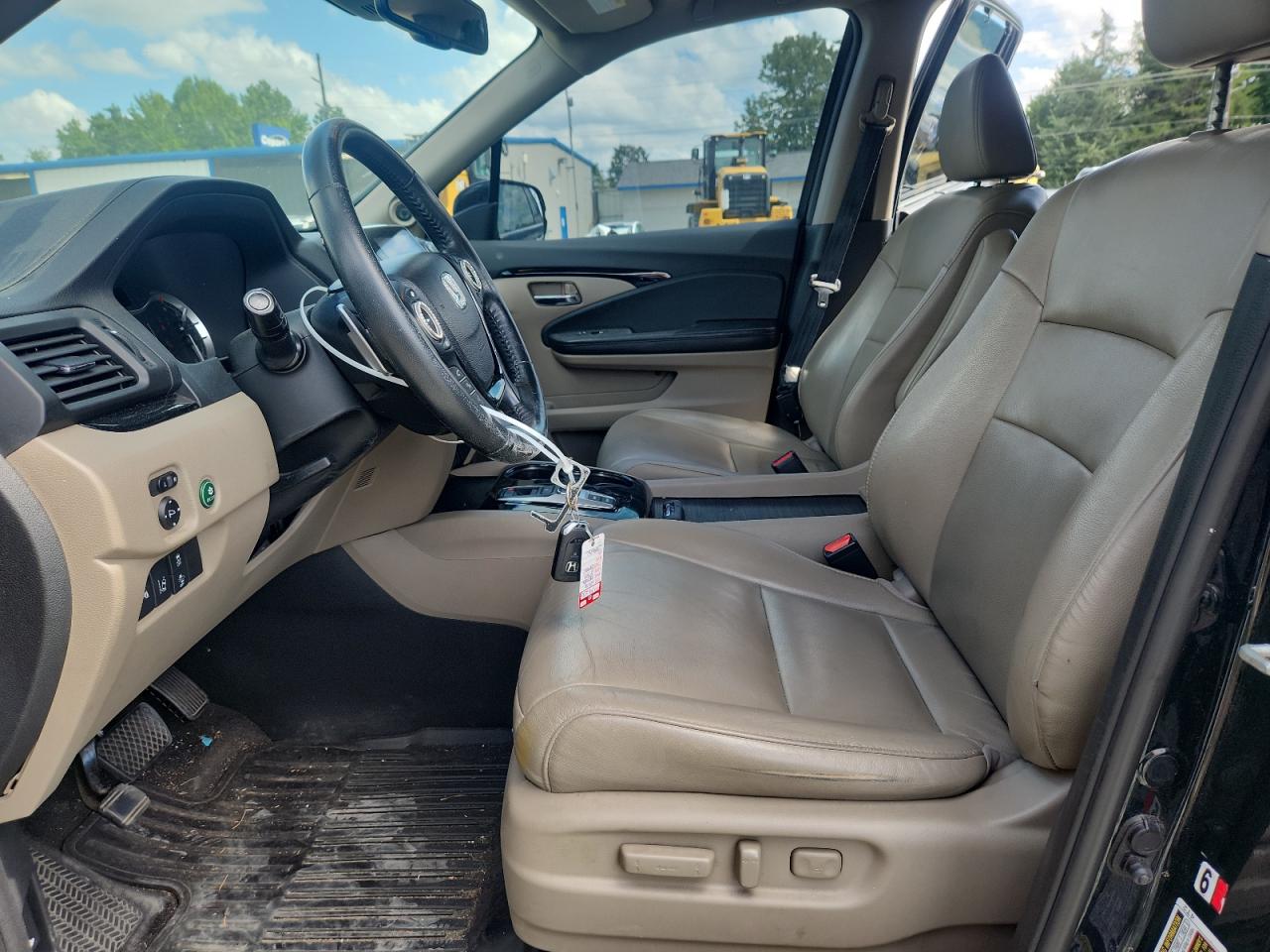 2016 Honda Pilot Touring VIN: 5FNYF5H97GB048107 Lot: 64950655