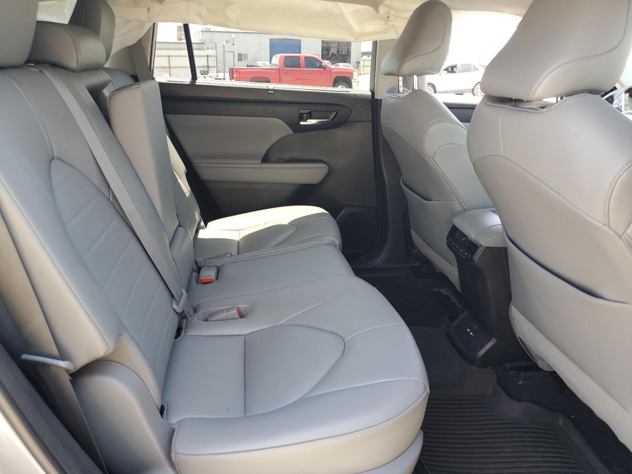 2021 Toyota Highlander Hybrid Xle VIN: 5TDHBRCH8MS033592 Lot: 64853725
