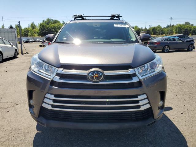  TOYOTA HIGHLANDER 2018 Серый