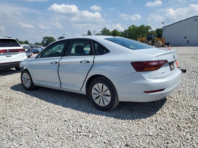  VOLKSWAGEN JETTA 2019 Srebrny