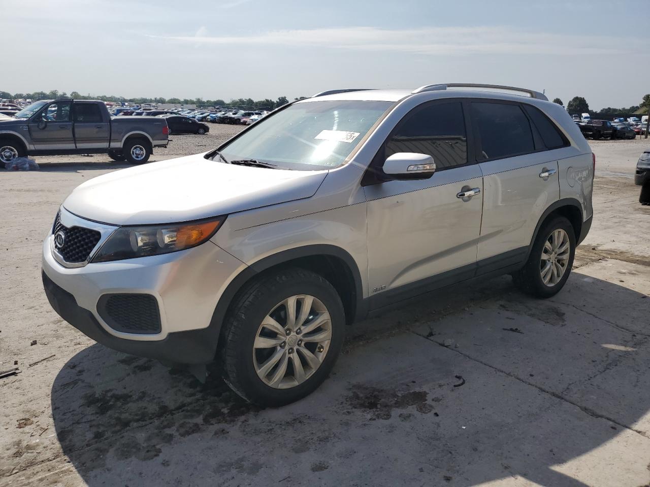 2011 Kia Sorento Base VIN: 5XYKTDA25BG045536 Lot: 65507455