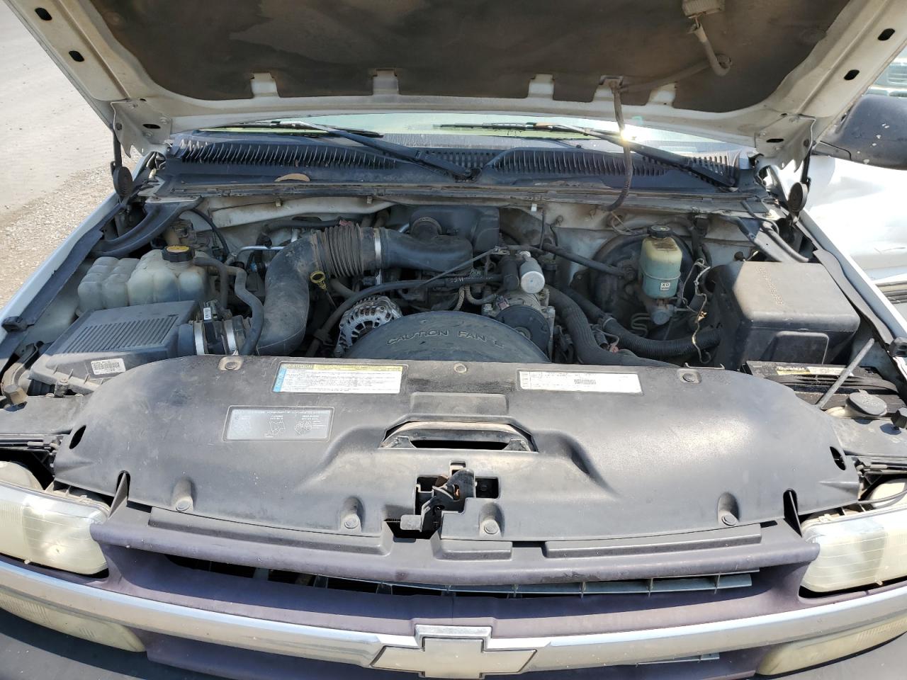 2000 Chevrolet Silverado C1500 VIN: 1GCEC14W6YZ299647 Lot: 63344075