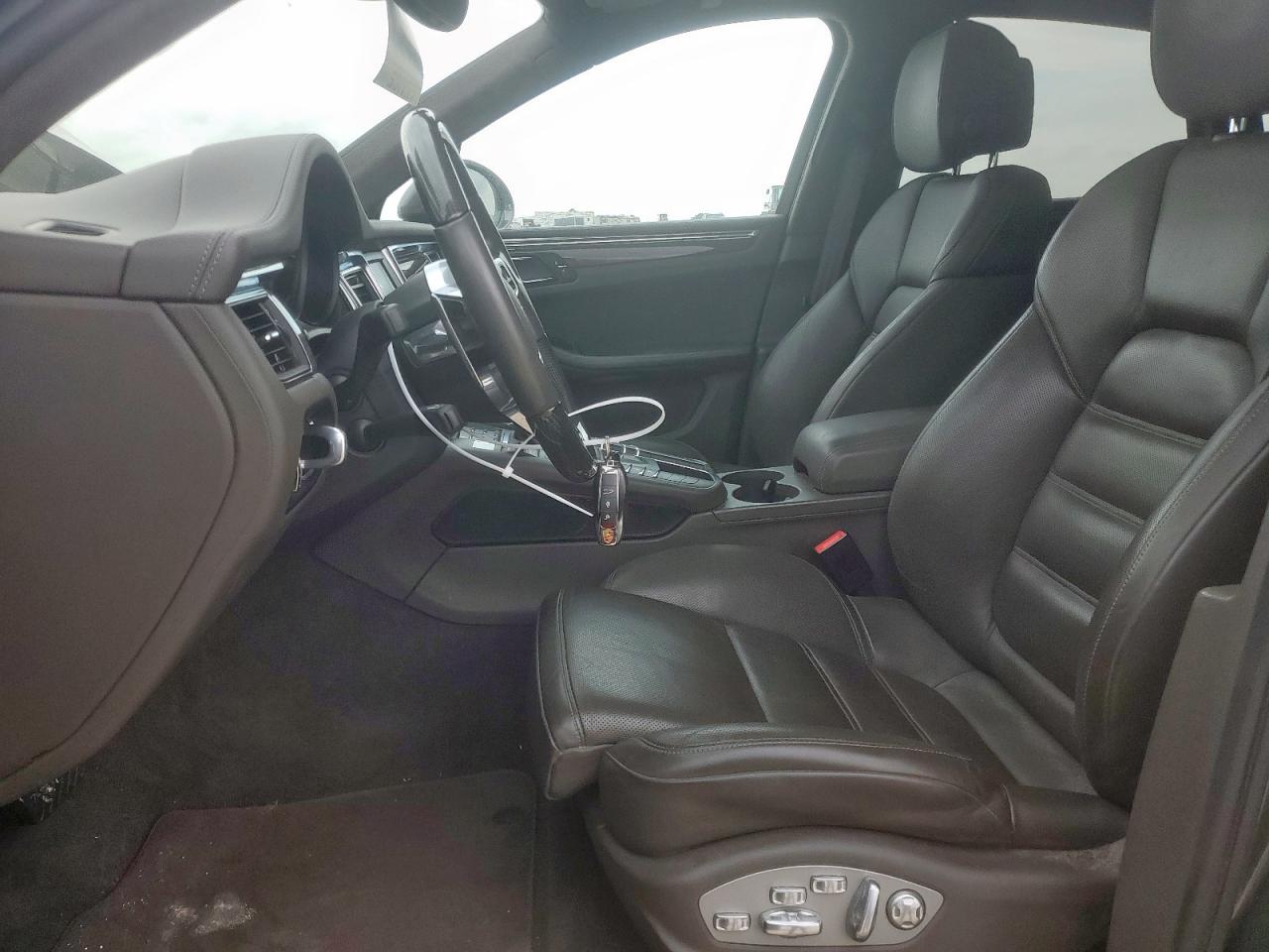 2015 Porsche Macan S VIN: WP1AB2A56FLB55310 Lot: 63659615