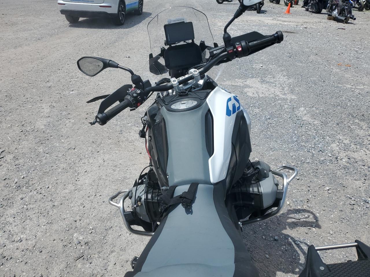 2024 BMW R 1300 Gs VIN: WB10M2309R6J60123 Lot: 64872105