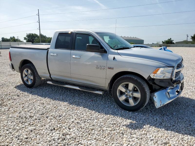 Pickups RAM 1500 2015 Srebrny