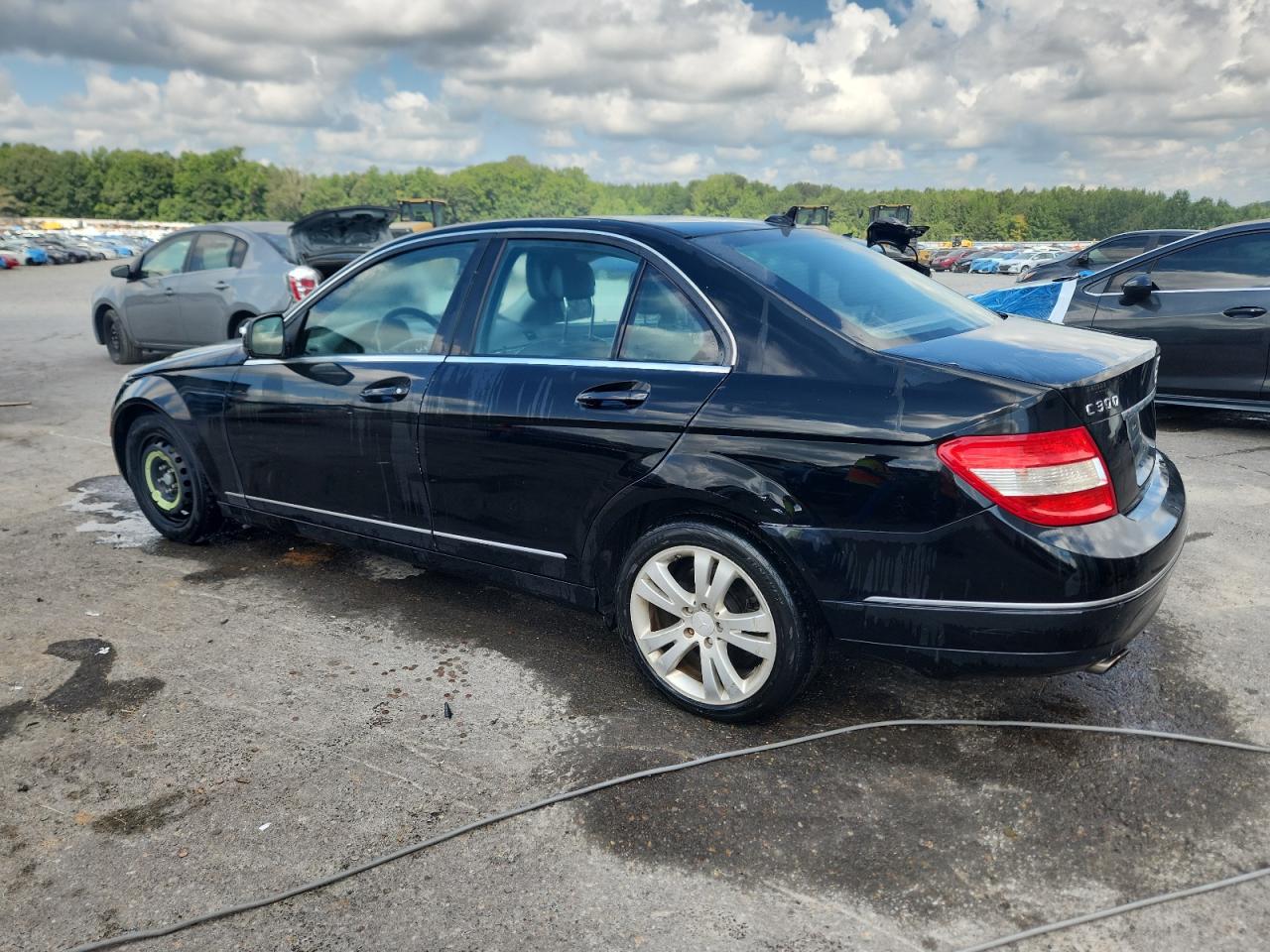 2009 Mercedes-Benz C 300 black null gas WDDGF54X69R053706 photo #3