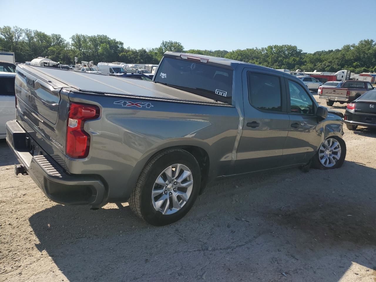 2021 Chevrolet Silverado K1500 Custom VIN: 3GCPYBEK1MG329692 Lot: 64009655