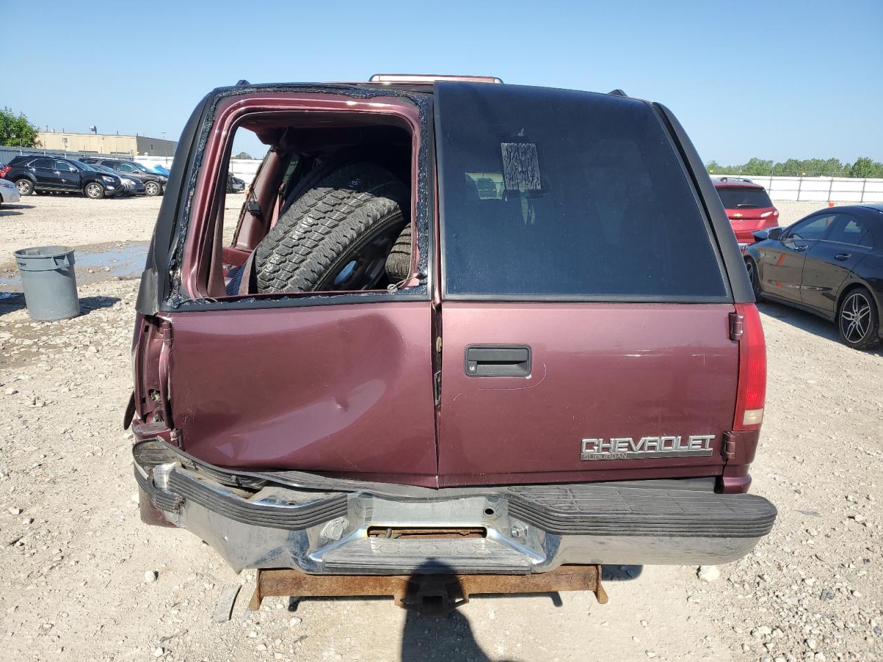 1996 Chevrolet Suburban K1500 VIN: 3GNFK16R6TG123728 Lot: 62902885