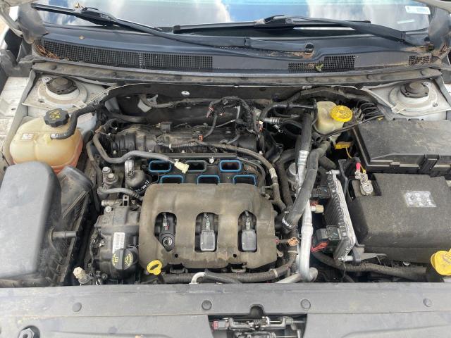 Sedans CHRYSLER 200 2015 White