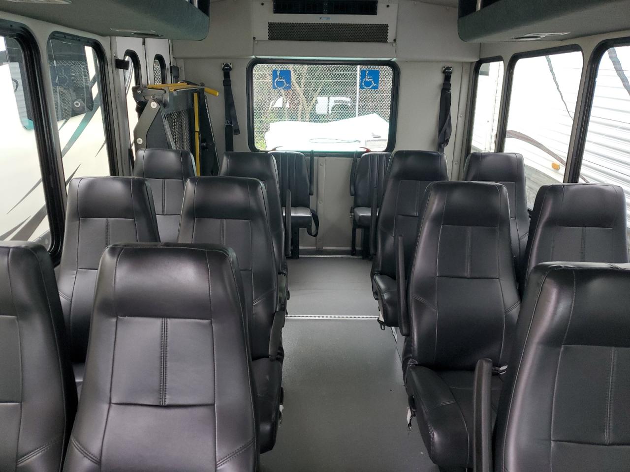 2016 Ford Econoline E350 Super Duty Cutaway Van VIN: 1FDEE3FS1GDC03740 Lot: 64047565