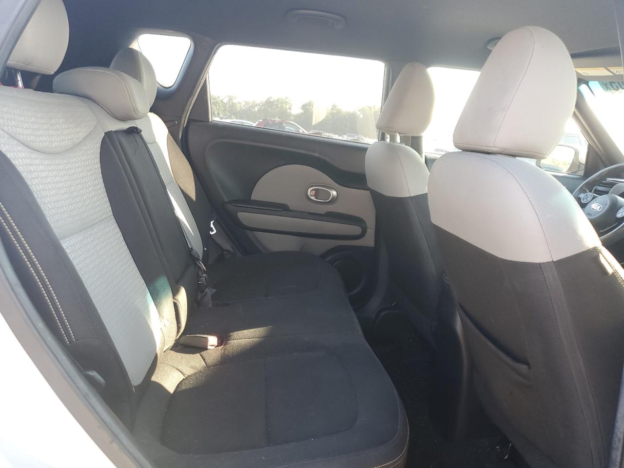 2015 Kia Soul + VIN: KNDJP3A56F7750255 Lot: 63505305