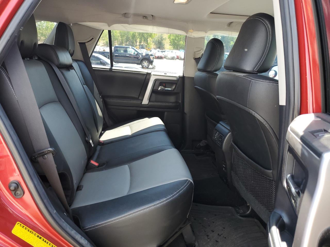 2015 Toyota 4Runner Sr5/Sr5 Premium VIN: JTEBU5JRXF5232961 Lot: 64752975