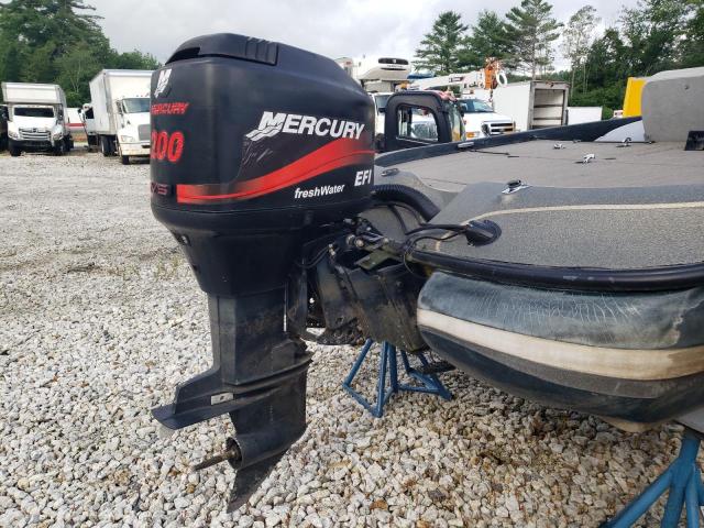 2000 NITRO TRACKER  
