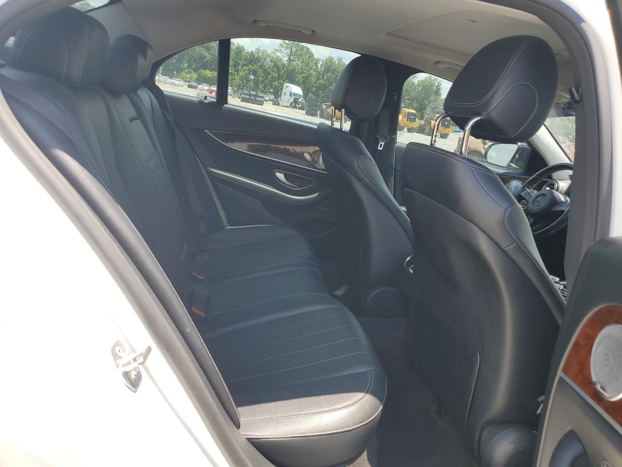2018 Mercedes-Benz E 300 VIN: WDDZF4JB0JA408108 Lot: 64925715