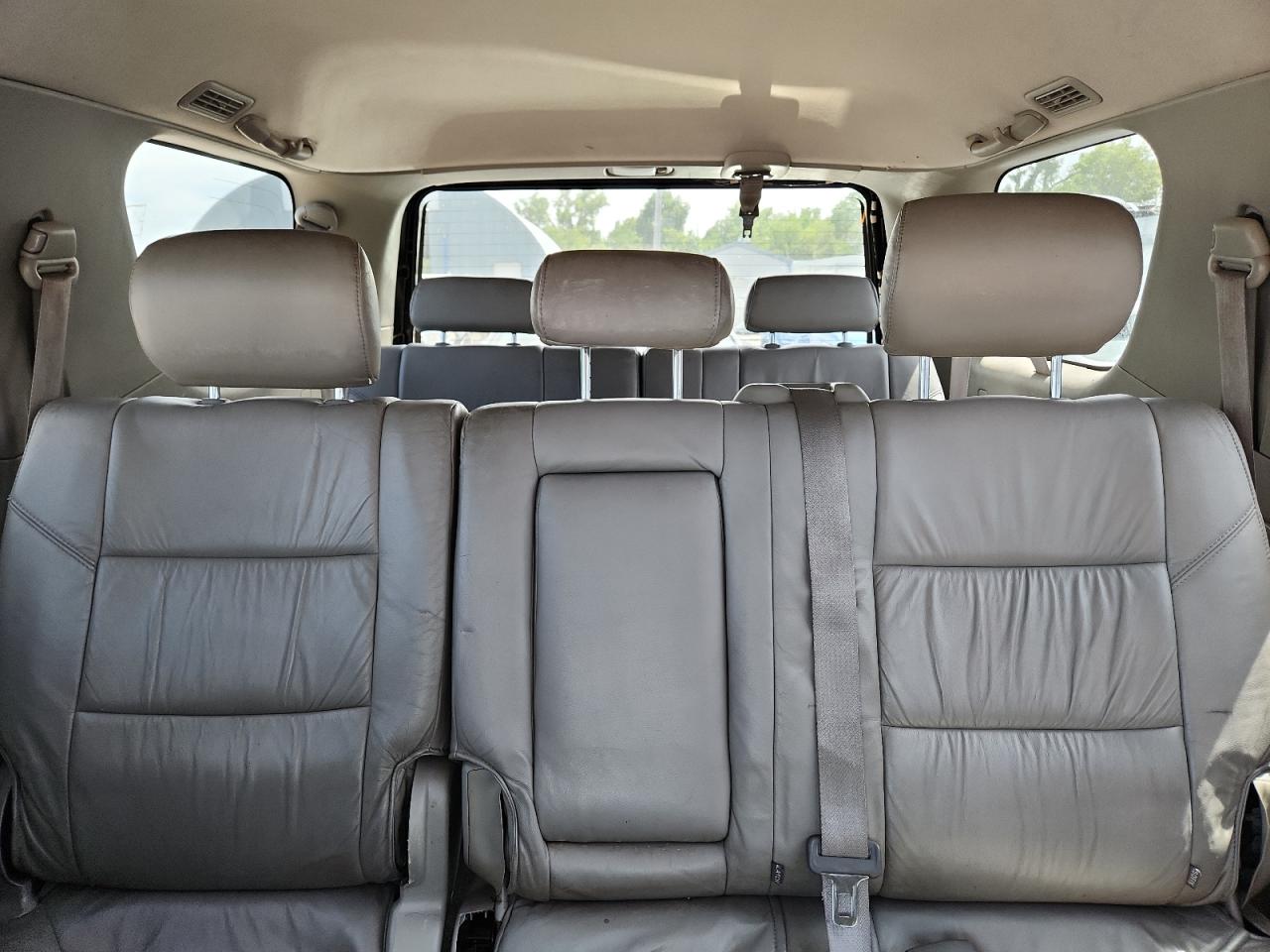 2004 Toyota Sequoia Sr5 VIN: 5TDZT34A04S235374 Lot: 63381845