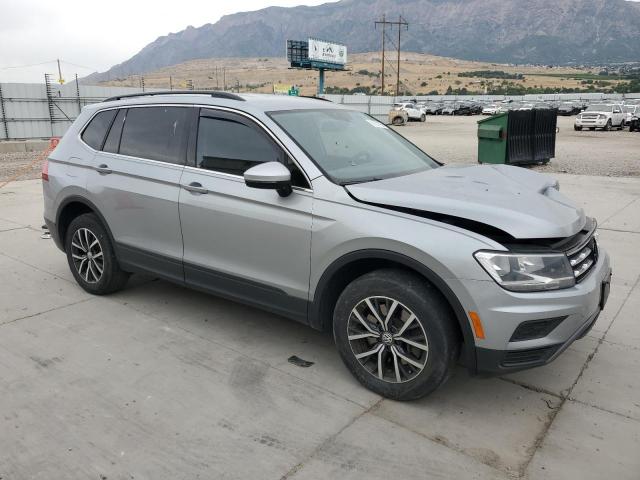  VOLKSWAGEN TIGUAN 2019 Серебристый