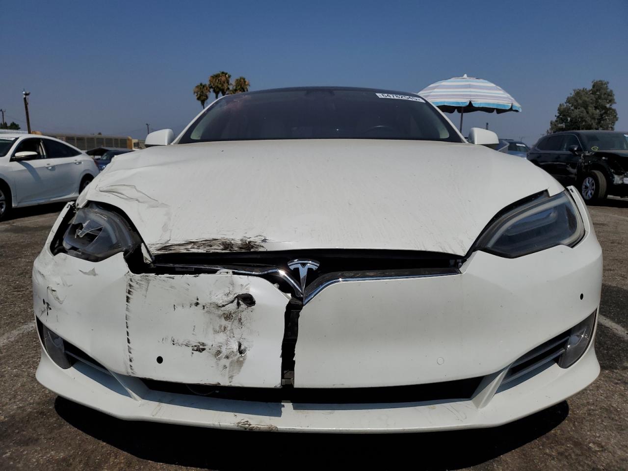 2017 Tesla Model S VIN: 5YJSA1E18HF216138 Lot: 64782545