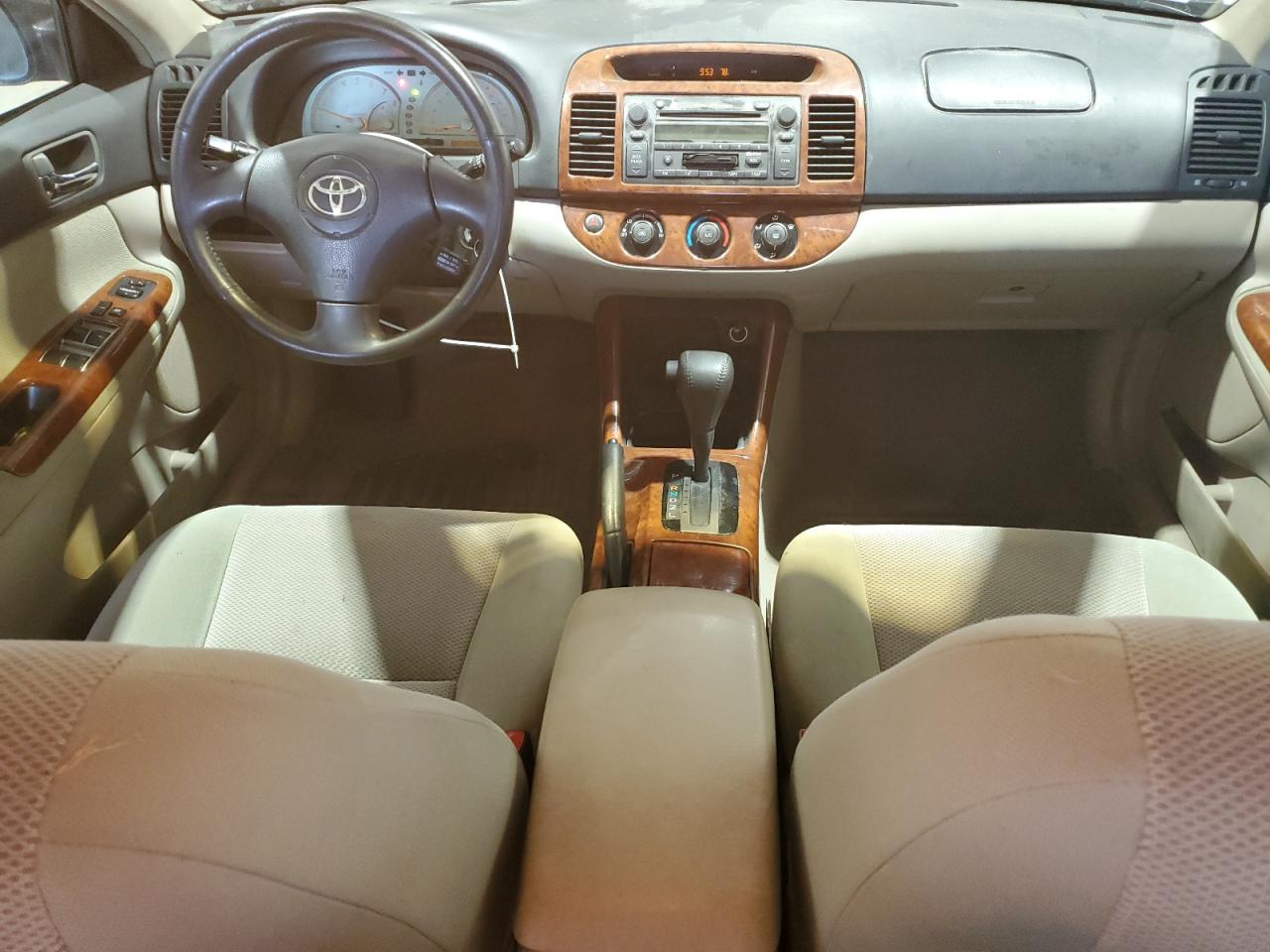 2003 Toyota Camry Le VIN: 4T1BE32K63U696821 Lot: 63974655