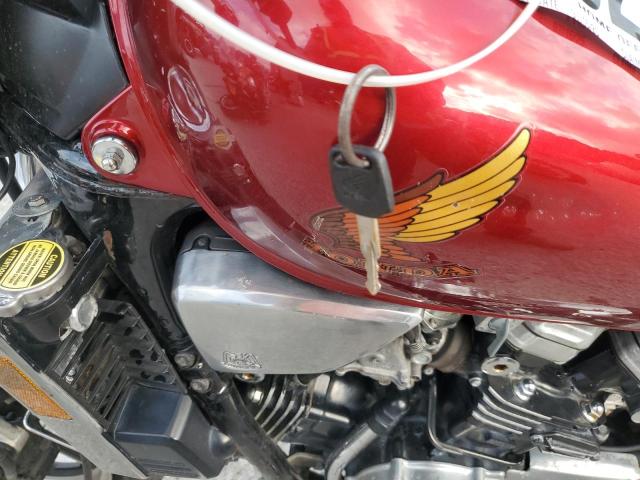 1986 HONDA VF700 C  