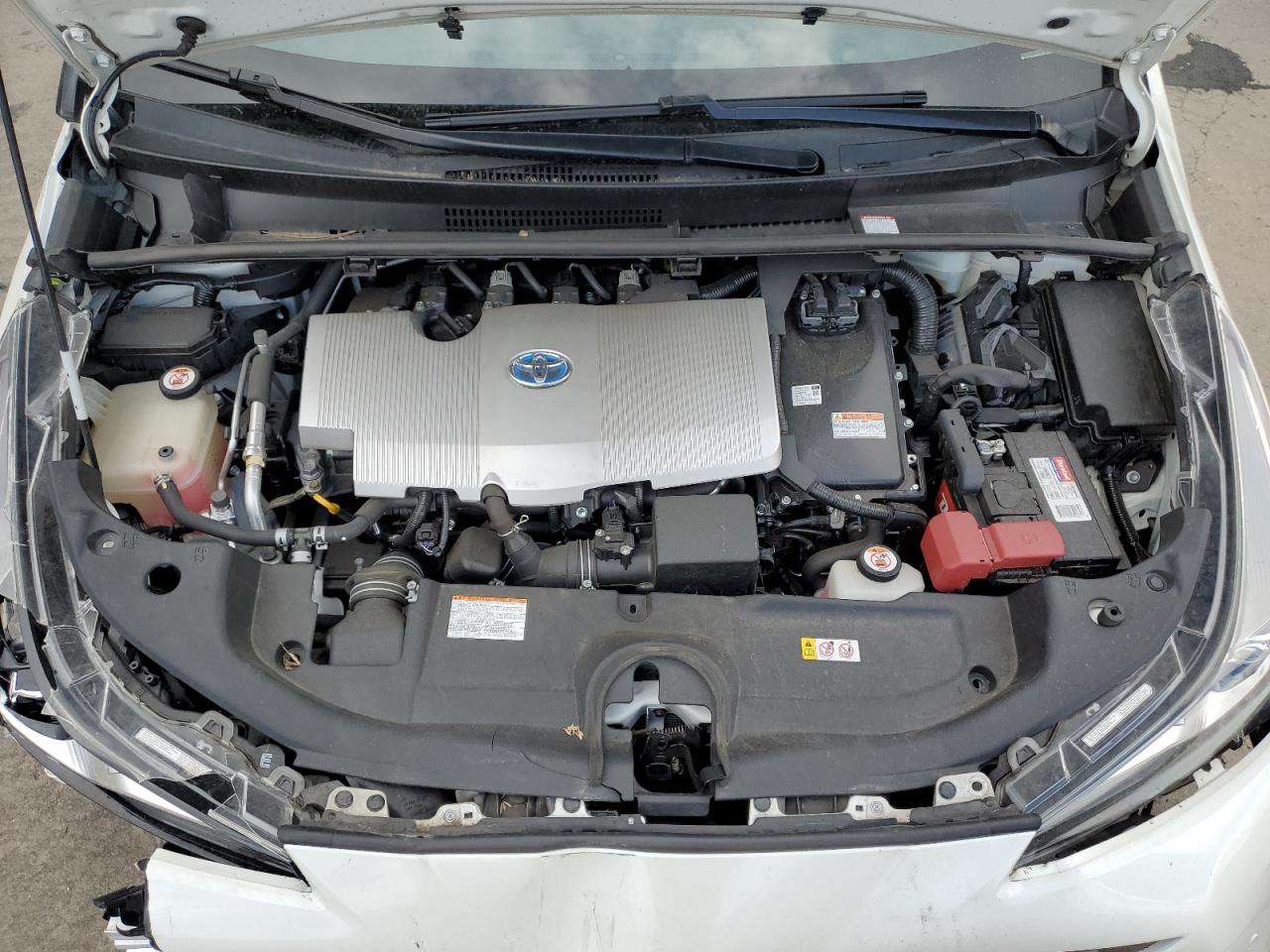 2020 Toyota Prius L VIN: JTDKARFUXL3121884 Lot: 65142145