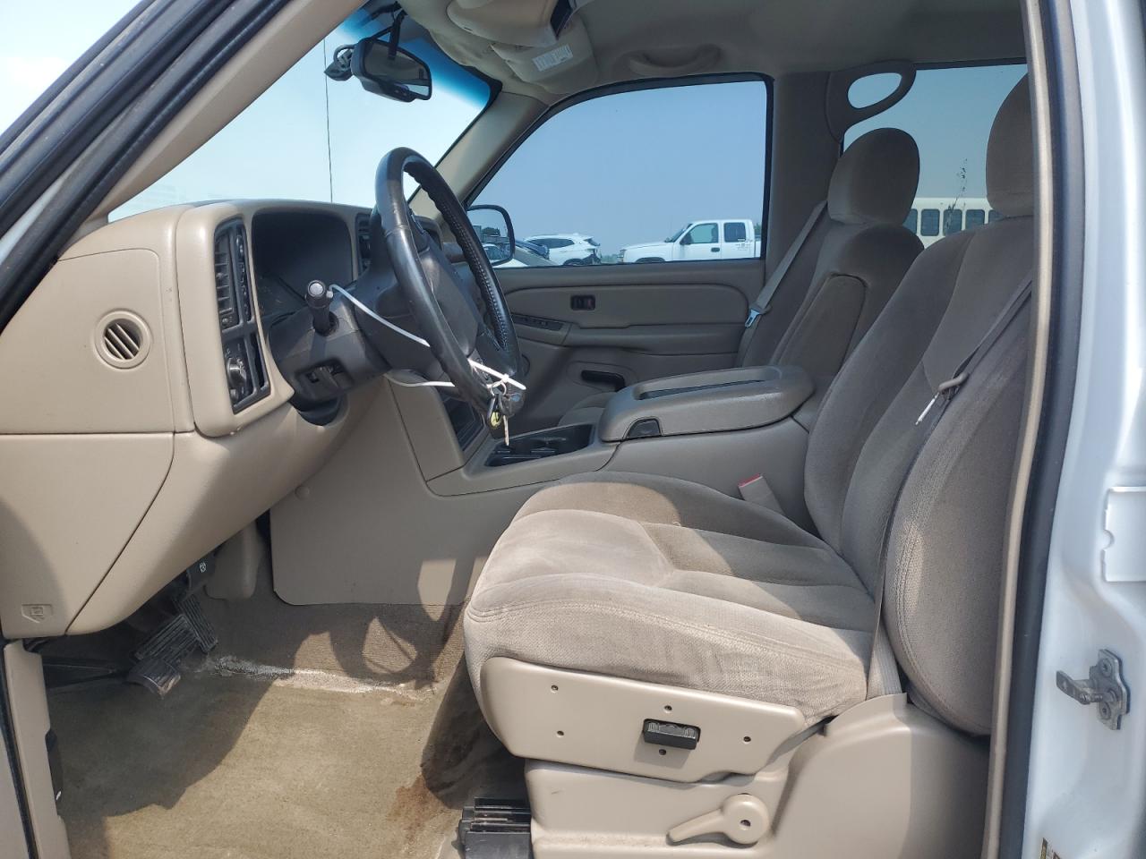 2005 GMC New Sierra K1500 VIN: 2GTEK13T251142521 Lot: 63245555