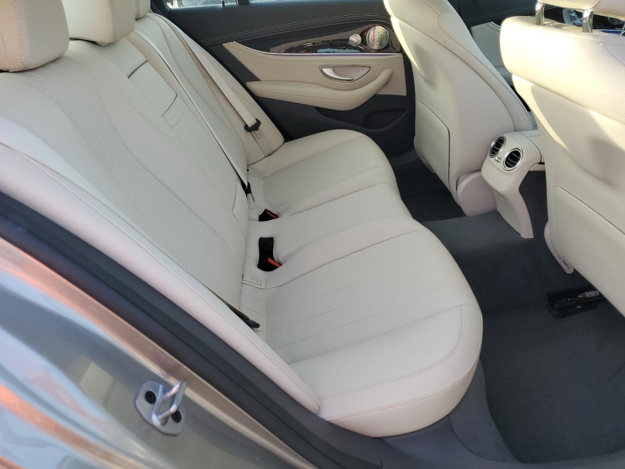 2022 Mercedes-Benz E 350 VIN: W1KZF8DB4NB027039 Lot: 63197805