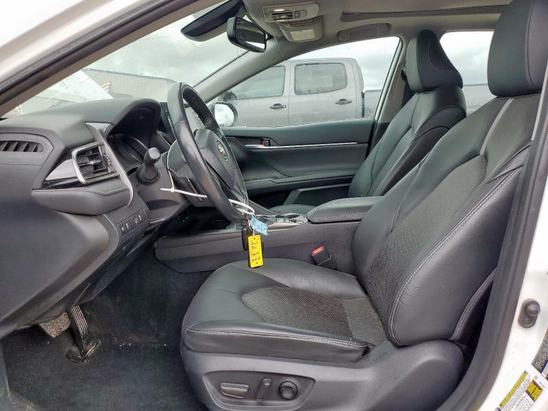  TOYOTA CAMRY 2023 Белы