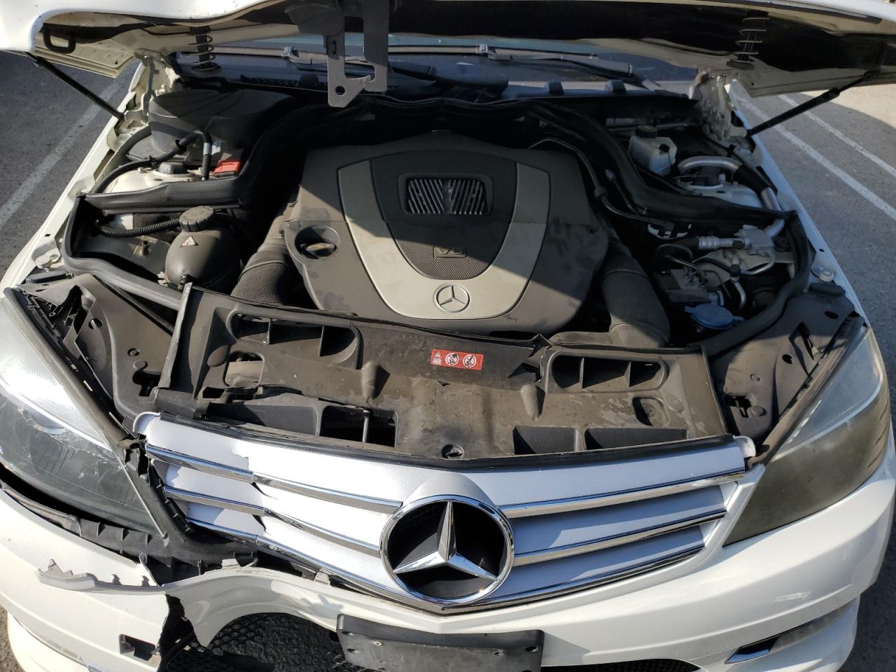 2011 Mercedes-Benz C 300 VIN: WDDGF5EBXBA525123 Lot: 63349885