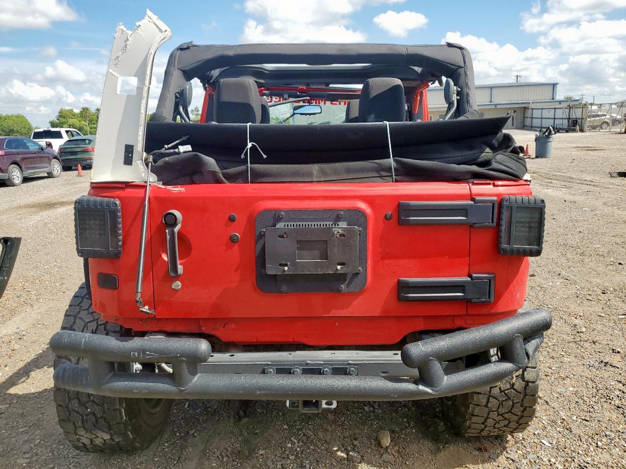 2015 Jeep Wrangler Unlimited Sport VIN: 1C4BJWDG2FL508784 Lot: 66728055