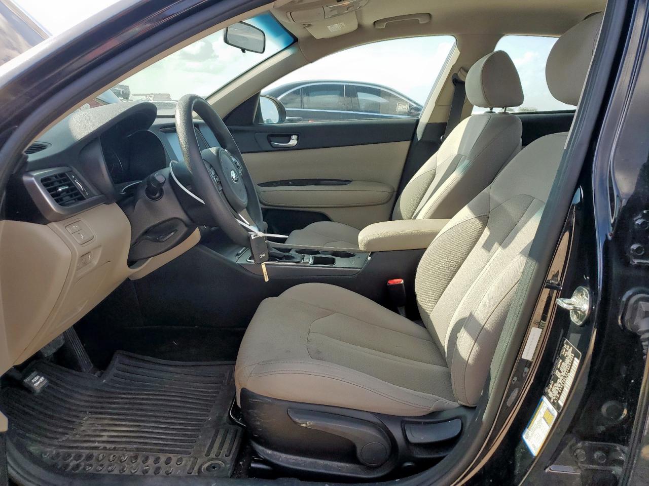 2018 Kia Optima Lx VIN: 5XXGT4L32JG207833 Lot: 64789135