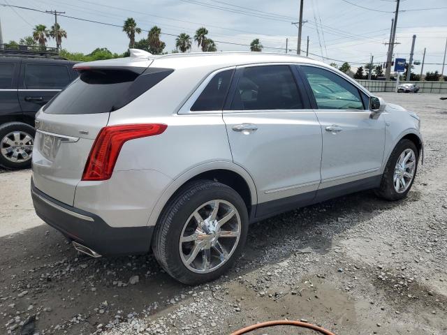  CADILLAC XT5 2018 Серебристый