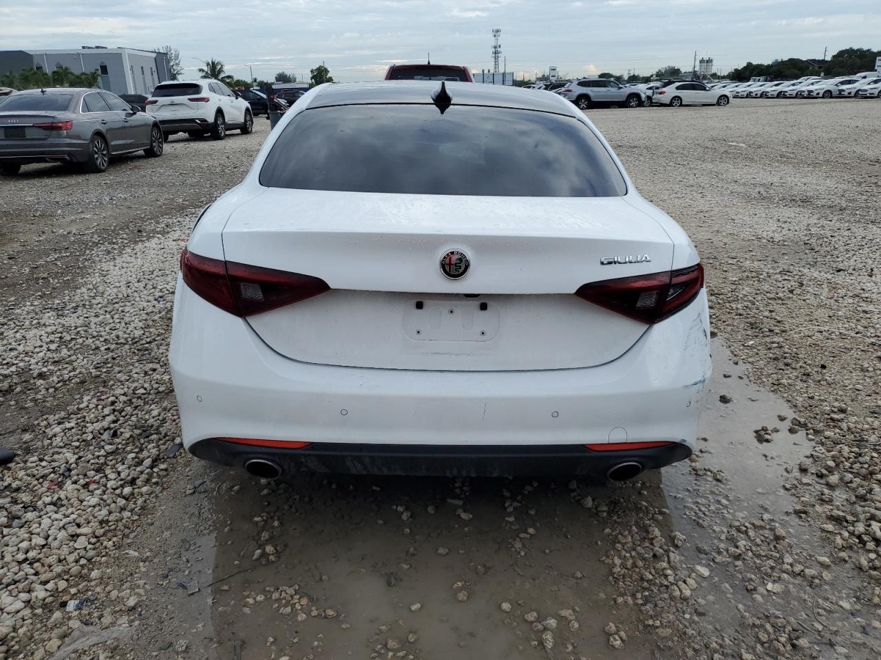 2018 Alfa Romeo Giulia VIN: ZARFAEBN7J7594839 Lot: 65822225