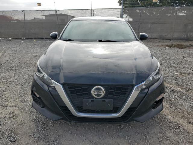  NISSAN ALTIMA 2019 Czarny