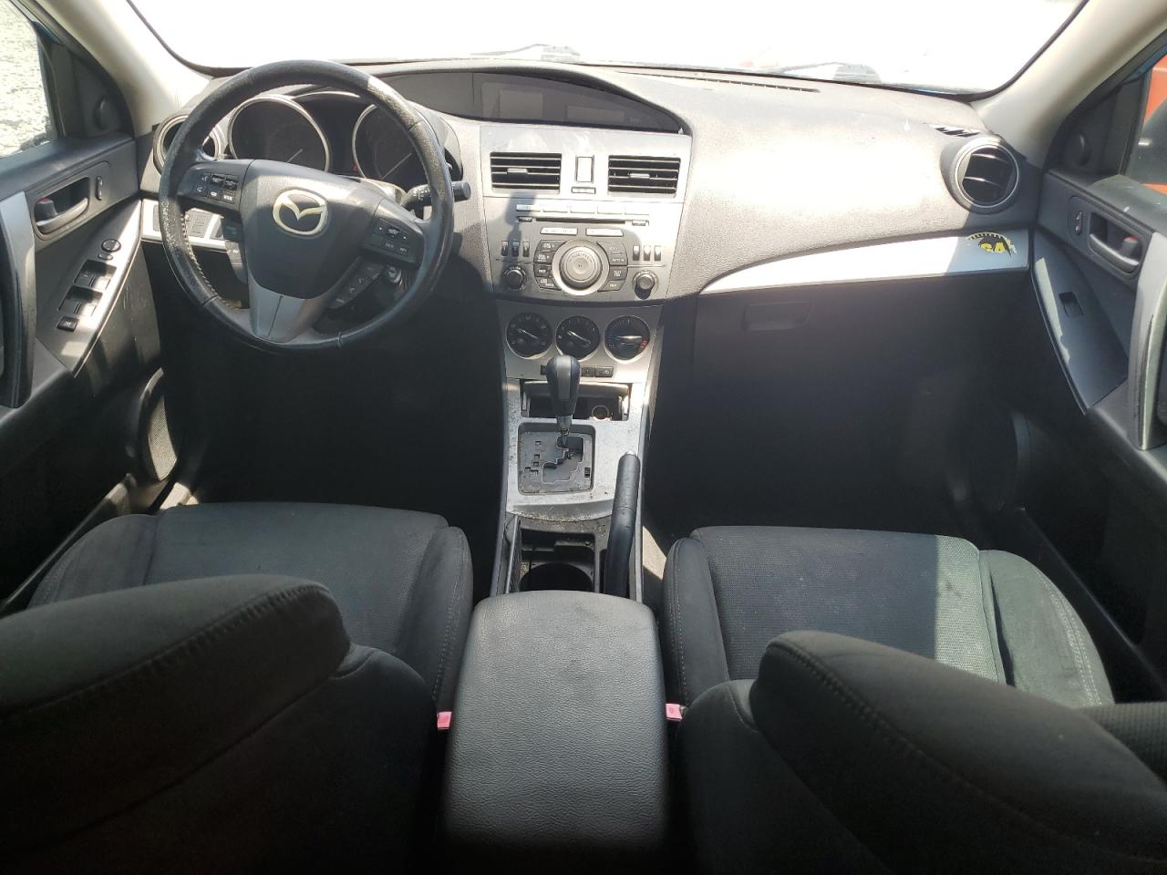 2011 Mazda 3 S VIN: JM1BL1K56B1403332 Lot: 64319505